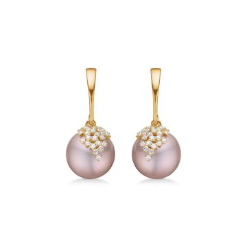 Mads Z Chloé ørestikker i 14 karat guld med brillant og kulturperle