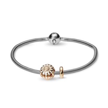 Christina Jewelry armbånd i sølv med forgyldt marguerit charm