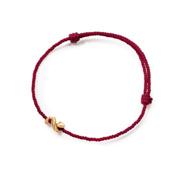 OLE LYNGGAARD COPENHAGEN Snakes charm i 18 kt guld på rød snor